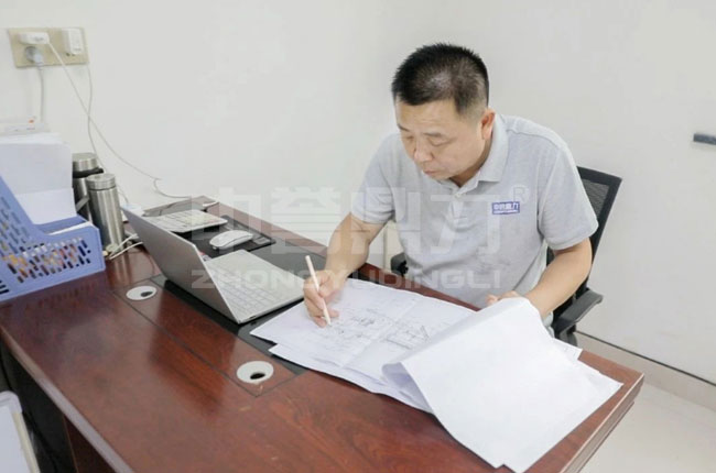 �O���OӋ�аl