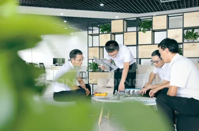 ���u�����N���Ј�