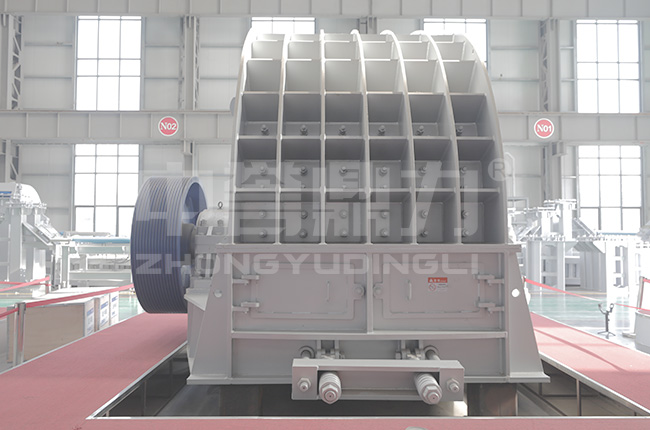 礦石錘式破碎機(jī)