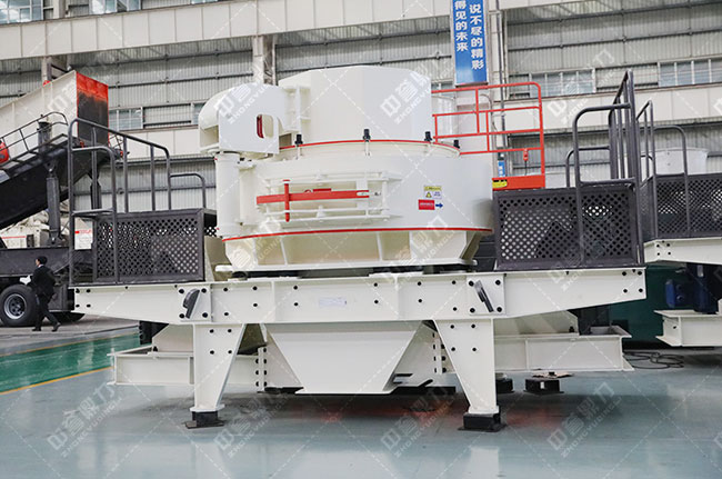 立軸式沖擊破碎機特點 立軸式沖擊破碎機特點