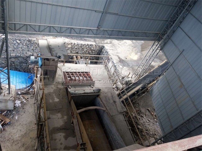 巨石破碎機(jī)6大特點(diǎn),奠定了大石破碎區(qū)的優(yōu)勢(shì)地位