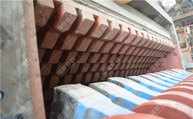 煤矸石破碎機(jī)錘頭磨損的因素