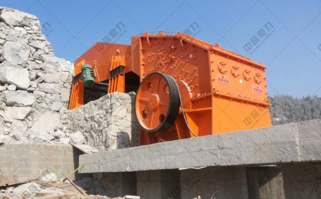 轉子進料速度對反擊破碎機的影響