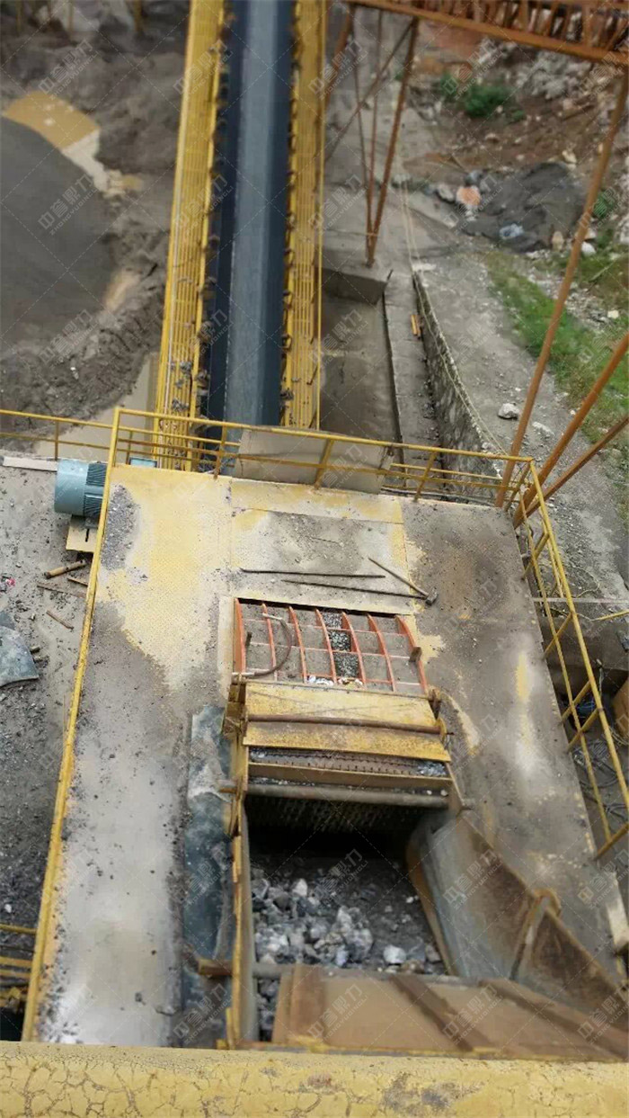 碎石設(shè)備生產(chǎn)線流程_時(shí)產(chǎn)200噸碎石生產(chǎn)線多少錢(qián)?