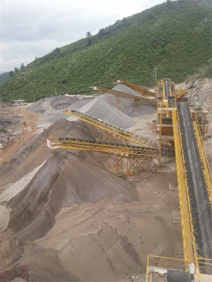 碎石設(shè)備生產(chǎn)線流程_時(shí)產(chǎn)200噸碎石生產(chǎn)線多少錢(qián)?