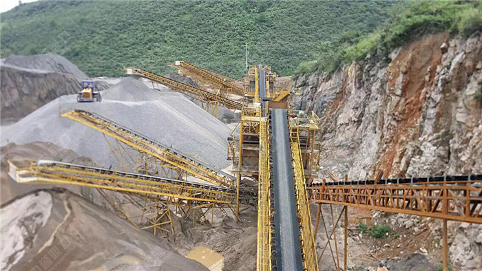 碎石設(shè)備生產(chǎn)線流程_時(shí)產(chǎn)200噸碎石生產(chǎn)線多少錢(qián)?