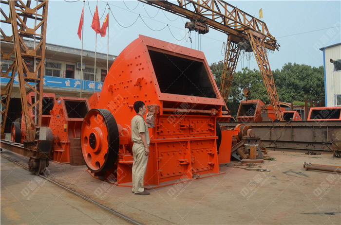PC0910型錘式破碎機(jī)-河南鼎力破碎機(jī)